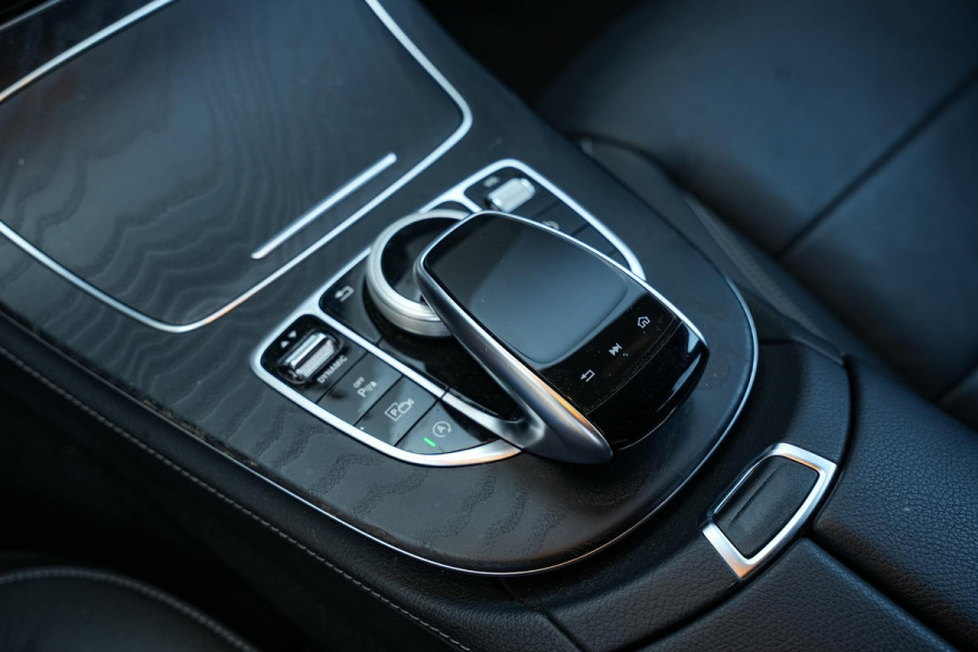 Mercedes-Benz E-Klasse Estate 220 d Sport Edition AMG Widescreen 360 Camera Trekhaak Ambient Leer
