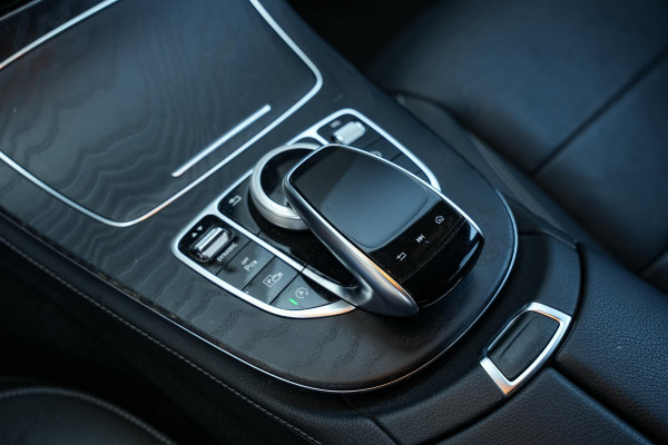 Mercedes-Benz E-Klasse Estate 220 d Sport Edition AMG Widescreen 360 Camera Trekhaak Ambient Leer