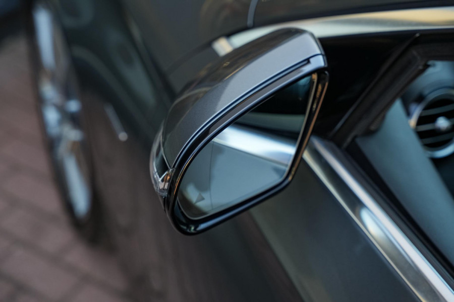 Mercedes-Benz E-Klasse Estate 220 d Sport Edition AMG Widescreen 360 Camera Trekhaak Ambient Leer