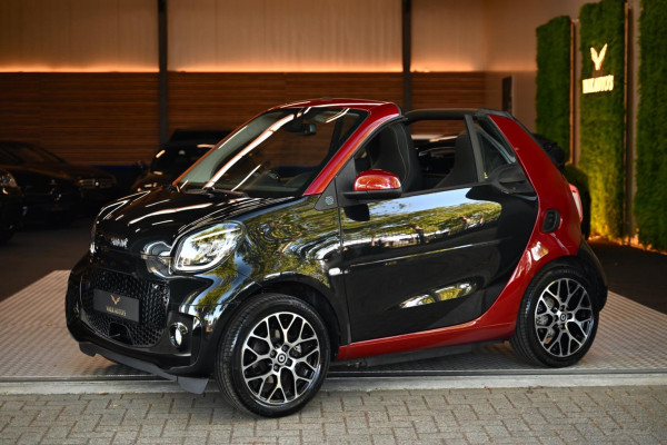 Smart Fortwo cabrio EQ Comfort PLUS 18 kWh Facelift - Leer - Stoelverwarming - Achteruitrijcamera - Cruise Control -