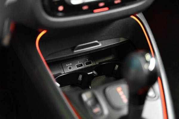 Smart Fortwo cabrio EQ Comfort PLUS 18 kWh Facelift - Leer - Stoelverwarming - Achteruitrijcamera - Cruise Control -