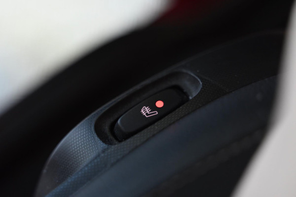 Smart Fortwo cabrio EQ Comfort PLUS 18 kWh Facelift - Leer - Stoelverwarming - Achteruitrijcamera - Cruise Control -