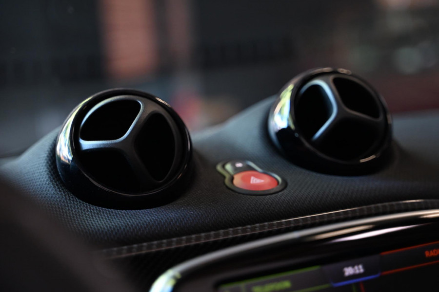 Smart Fortwo cabrio EQ Comfort PLUS 18 kWh Facelift - Leer - Stoelverwarming - Achteruitrijcamera - Cruise Control -