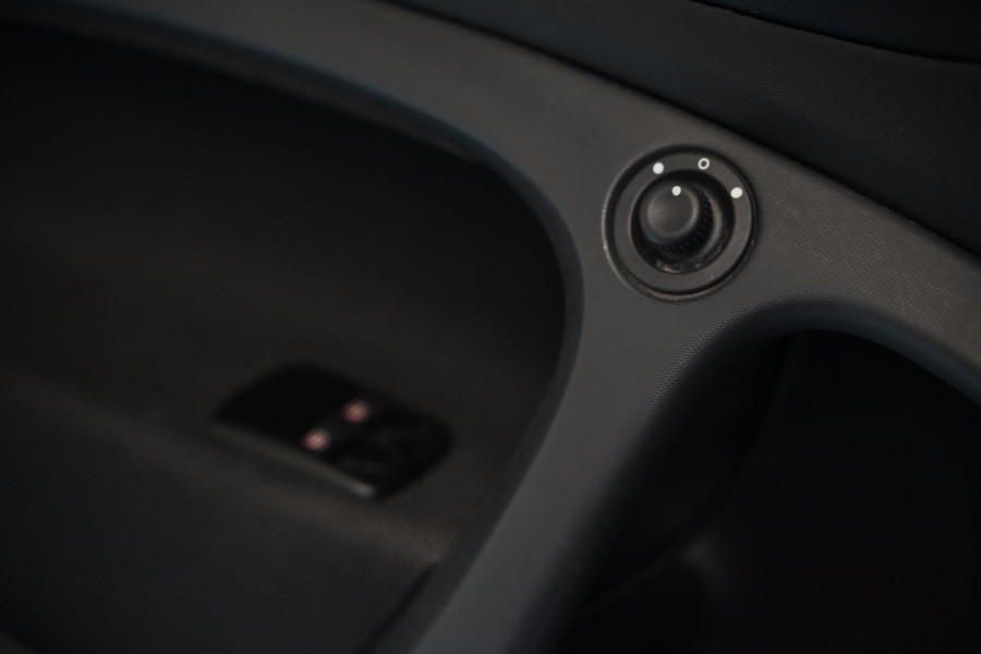 Smart Fortwo cabrio EQ Comfort PLUS 18 kWh Facelift - Leer - Stoelverwarming - Achteruitrijcamera - Cruise Control -