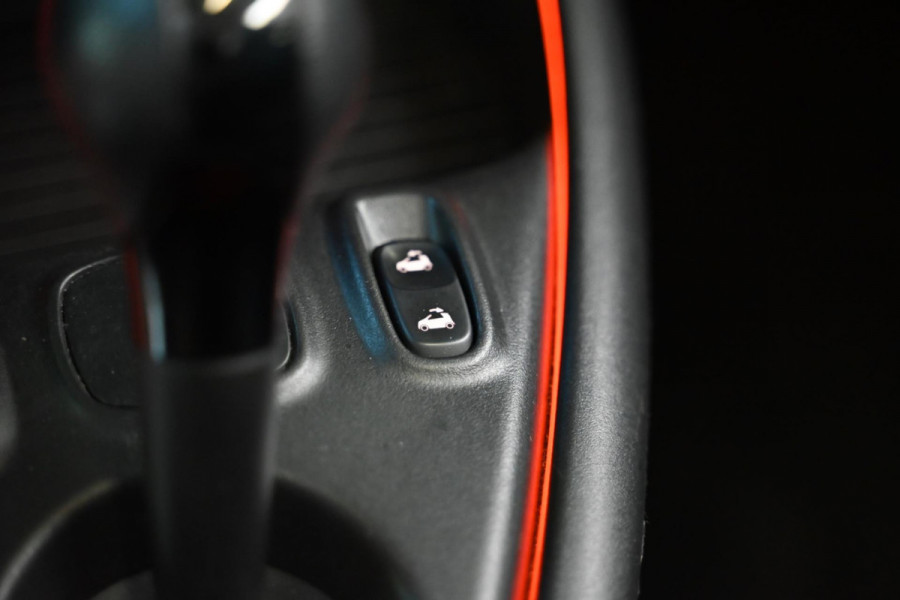 Smart Fortwo cabrio EQ Comfort PLUS 18 kWh Facelift - Leer - Stoelverwarming - Achteruitrijcamera - Cruise Control -