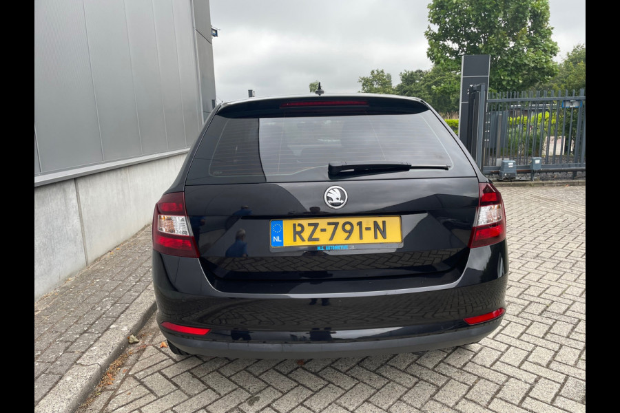 Škoda Rapid Spaceback 1.0 TSI Greentech Clever / Navigatie / Stoelverwarming