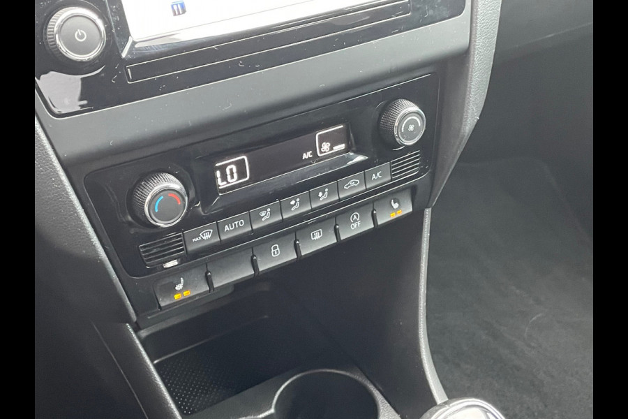 Škoda Rapid Spaceback 1.0 TSI Greentech Clever / Navigatie / Stoelverwarming