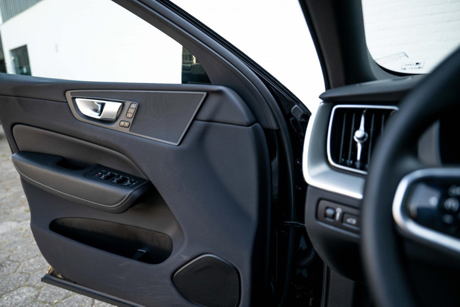 Volvo XC60 2.0 T6 AWD R-Design 398pk LONG RANGE Nappa Leder