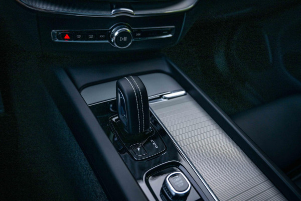 Volvo XC60 2.0 T6 AWD R-Design 398pk LONG RANGE Nappa Leder