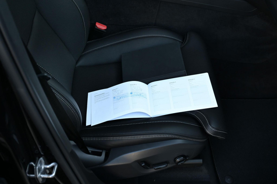 Volvo XC60 2.0 T6 AWD R-Design 398pk LONG RANGE Nappa Leder