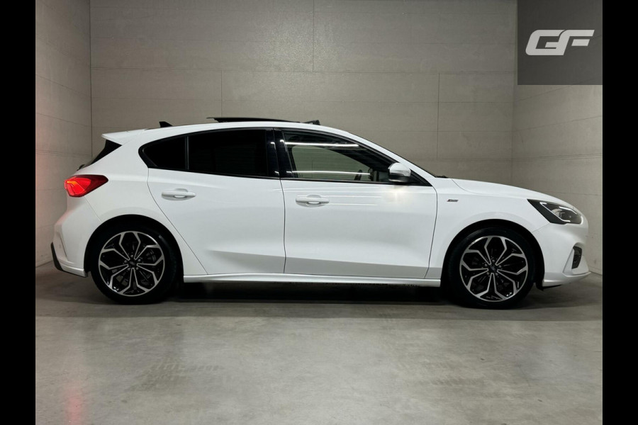 Ford Focus 1.5 EcoBoost ST Line Pano ACC CarPlay Winterpack