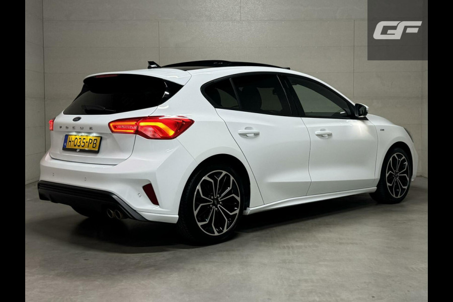 Ford Focus 1.5 EcoBoost ST Line Pano ACC CarPlay Winterpack