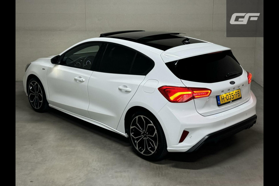 Ford Focus 1.5 EcoBoost ST Line Pano ACC CarPlay Winterpack