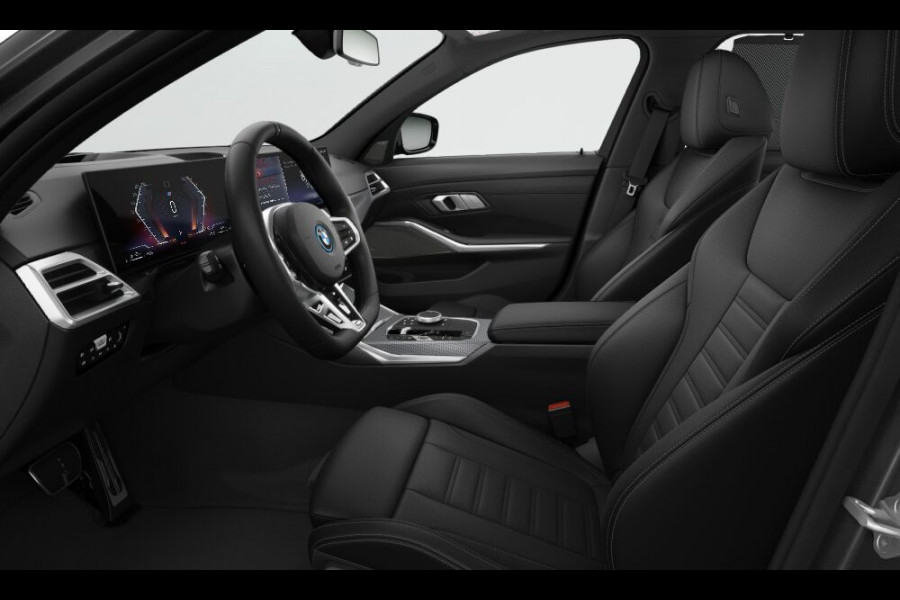 BMW 3 Serie Touring 330e xDrive M-Sport - LCI 2 - Pano - Driving Ass Prof - Trekhaak