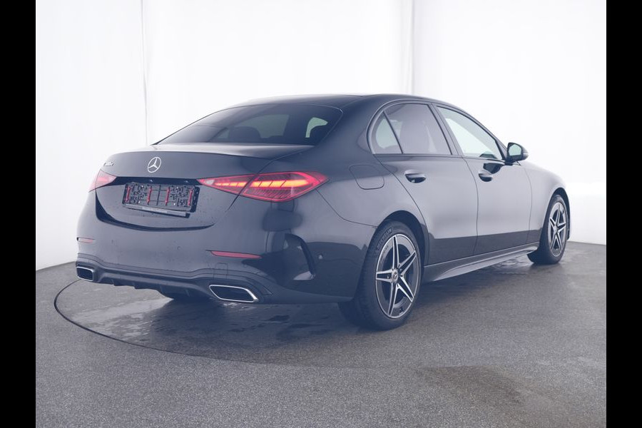Mercedes-Benz C-Klasse 300 e AMG Plug-In Hybride | AMG Line | Night Pakket | Led Koplampen | Stuur en Stoelverwarming |