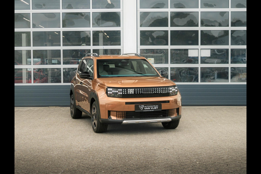Fiat Grande Panda La Prima 44 kWh | Uit voorraad leverbaar | Clima | Cruise | Camera | Apple Carplay | 17" | Navi