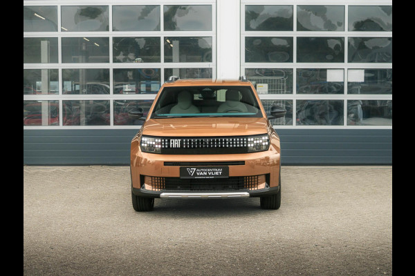 Fiat Grande Panda La Prima 44 kWh | Uit voorraad leverbaar | Clima | Cruise | Camera | Apple Carplay | 17" | Navi