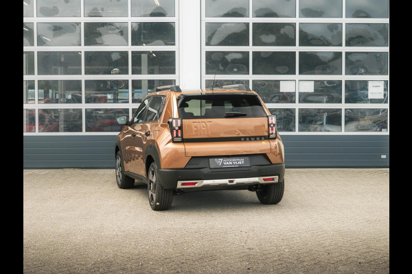 Fiat Grande Panda La Prima 44 kWh | Uit voorraad leverbaar | Clima | Cruise | Camera | Apple Carplay | 17" | Navi