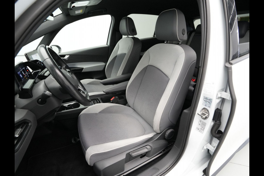 Volkswagen ID.3 First Plus 58 kWh 204pk Navigatie Pdc Acc 54