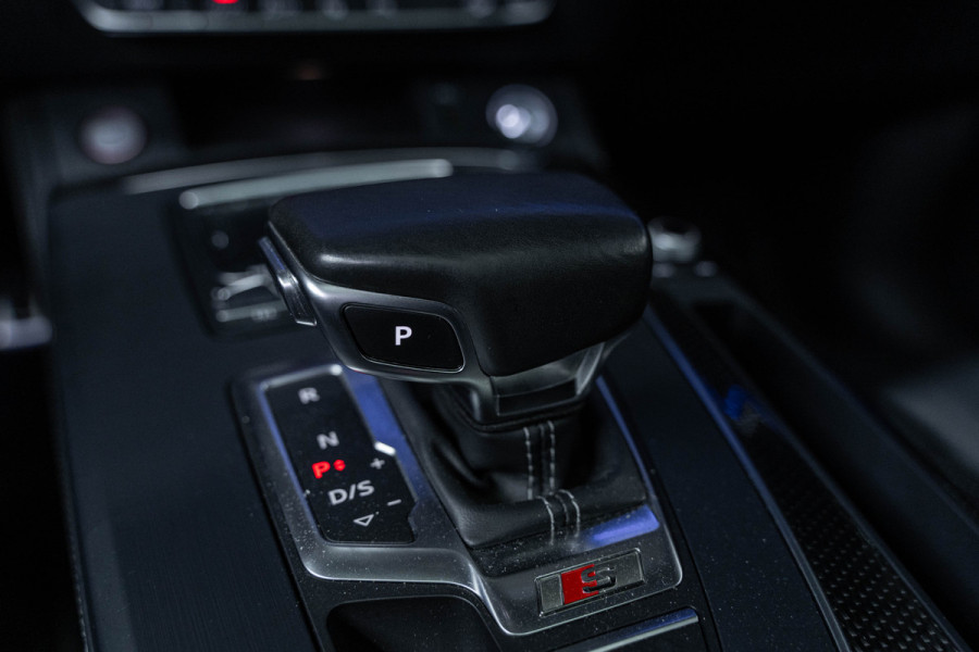Audi SQ5 3.0 TFSI Q5 SQ5 quattro 457 PK Pro Line Plus | Volledig ABT widebody | RS Stoelen | Panorama-dak | Headup display | B&O Audio | Stage 2  getuned, door JD Engineering, 457PK, 715NM. (met  downpipes) |