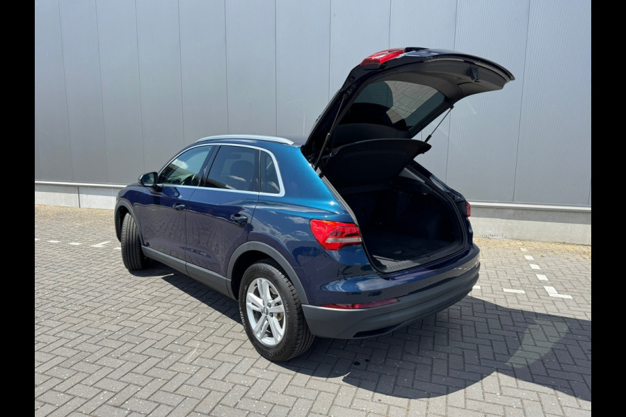 Audi Q3 35 TFSI * Sideass. * PDC v+a * Visueel Cockpit *