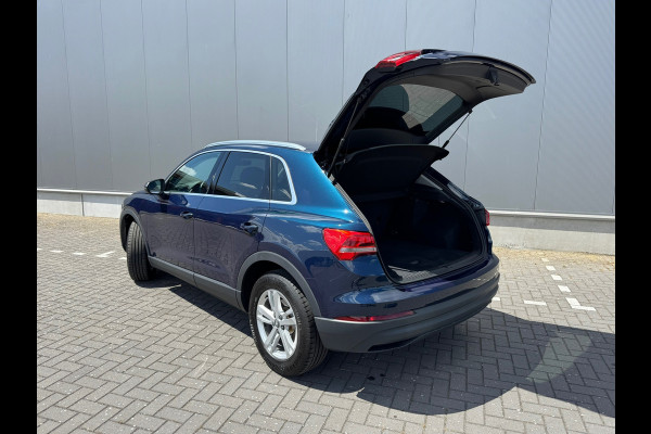 Audi Q3 35 TFSI * Sideass. * PDC v+a * Visueel Cockpit *
