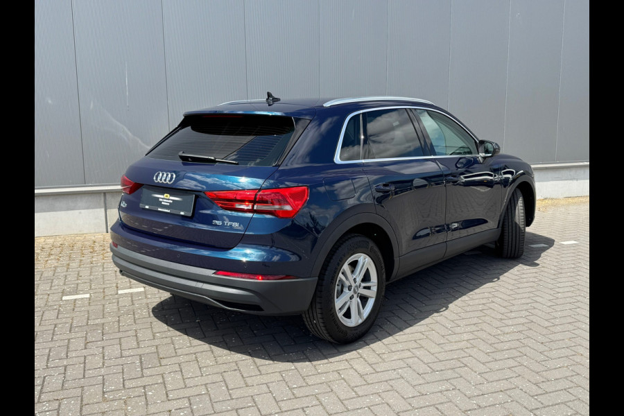 Audi Q3 35 TFSI * Sideass. * PDC v+a * Visueel Cockpit *