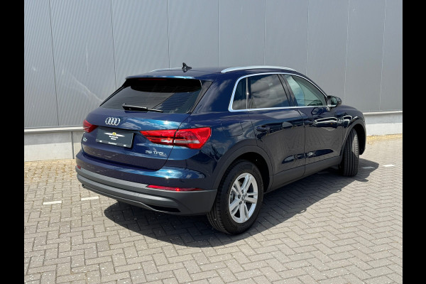 Audi Q3 35 TFSI * Sideass. * PDC v+a * Visueel Cockpit *