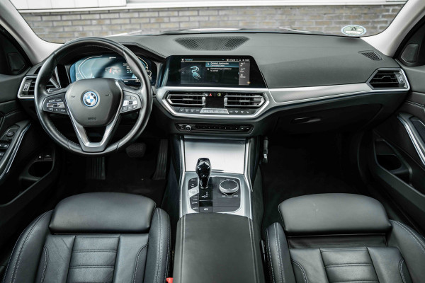 BMW 3 Serie Touring 320e Business Edition Plus | Sportstoelen Leder