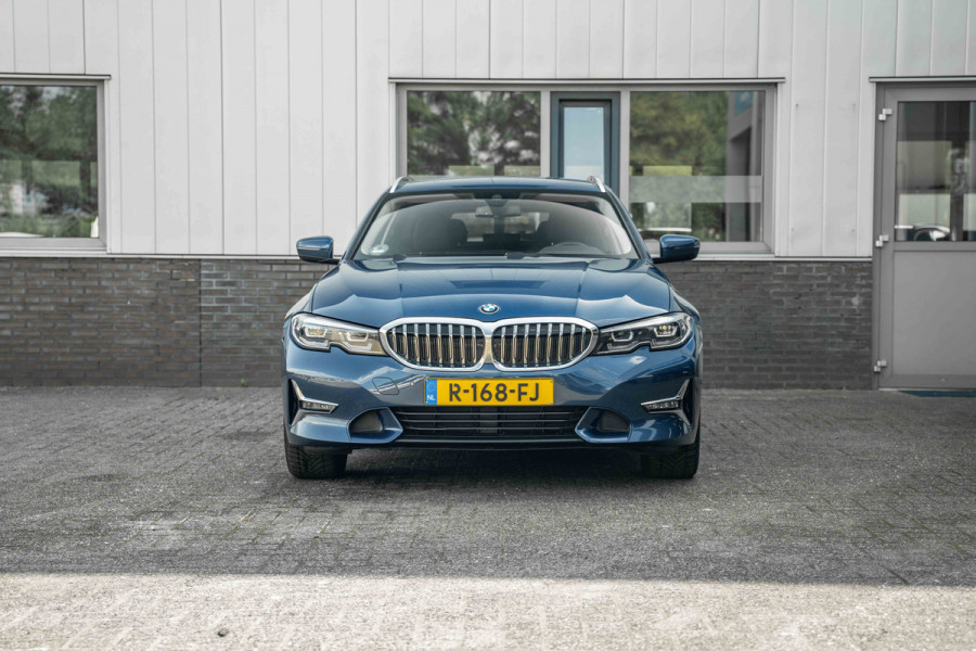 BMW 3 Serie Touring 320e Business Edition Plus | Sportstoelen Leder
