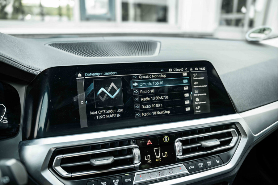 BMW 3 Serie Touring 320e Business Edition Plus | Sportstoelen Leder