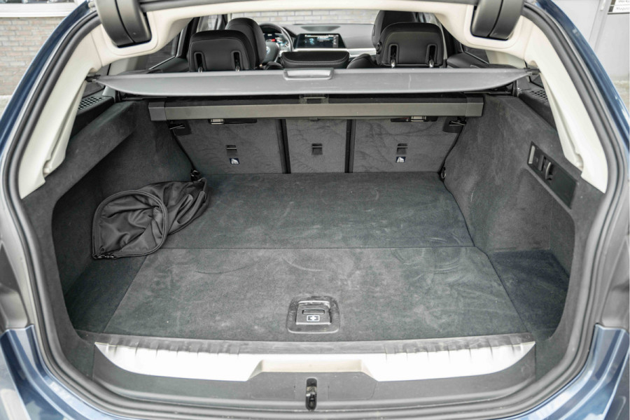 BMW 3 Serie Touring 320e Business Edition Plus | Sportstoelen Leder