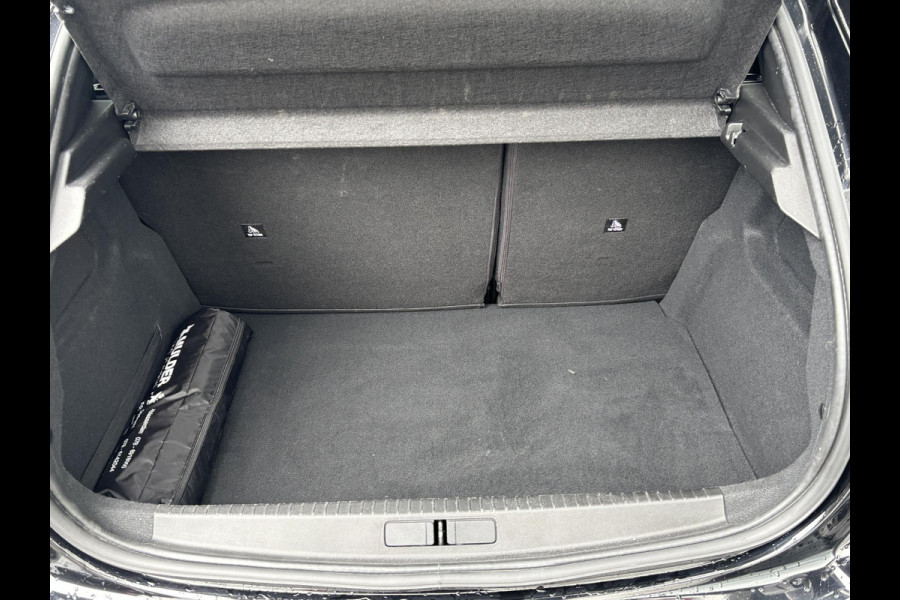 Peugeot 208 1.2 PureTech Allure Pack 100pk | Rijklaar geleverd incl 12 maanden BOVAG garantie! |