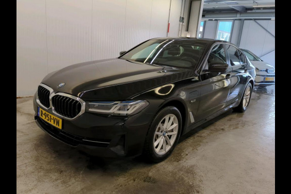 BMW 5 Serie 530e Aut. Business Ed. | BMW Laser | 360 Camera | Leder |