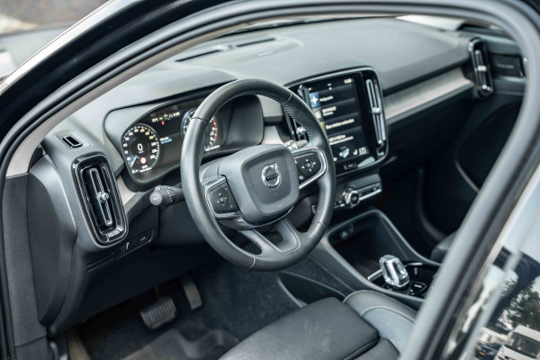Volvo XC40 2.0 B4 Inscription 198PK | Sporstoelen leder | Harman Kardon