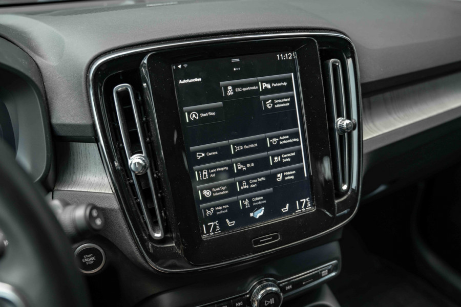 Volvo XC40 2.0 B4 Inscription 198PK | Sporstoelen leder | Harman Kardon