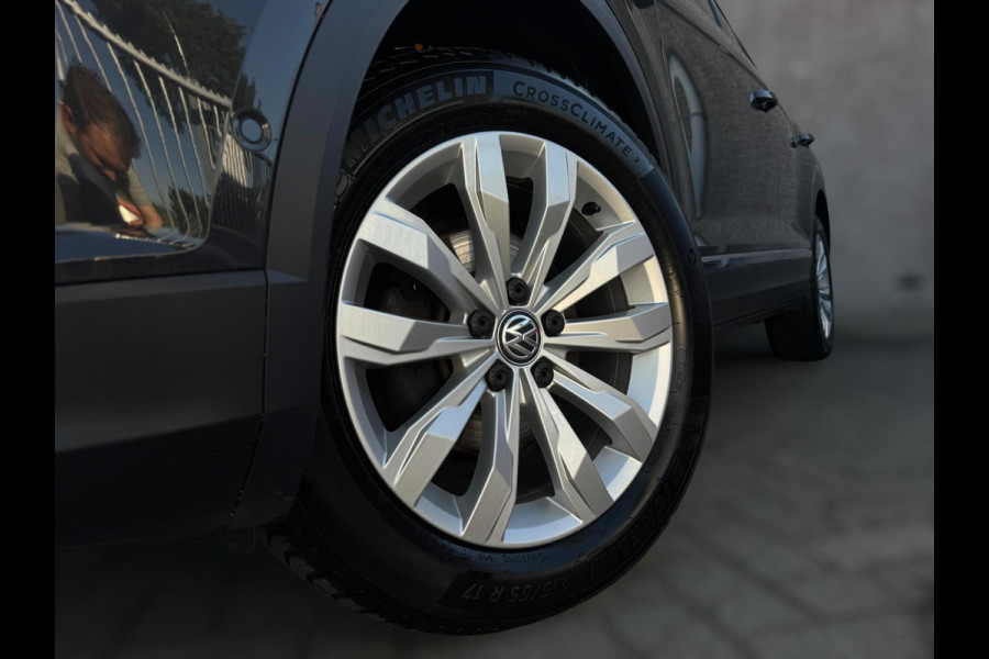 Volkswagen T-Roc 1.5 TSI Sport AFN TREKHAAK / CAMERA / VIRTUAL COCKPIT / WARNING SPOTS / ADAPT CRUISE / ELEKTR KLEP / 150PK / PDC
