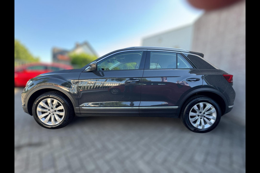 Volkswagen T-Roc 1.5 TSI Sport AFN TREKHAAK / CAMERA / VIRTUAL COCKPIT / WARNING SPOTS / ADAPT CRUISE / ELEKTR KLEP / 150PK / PDC