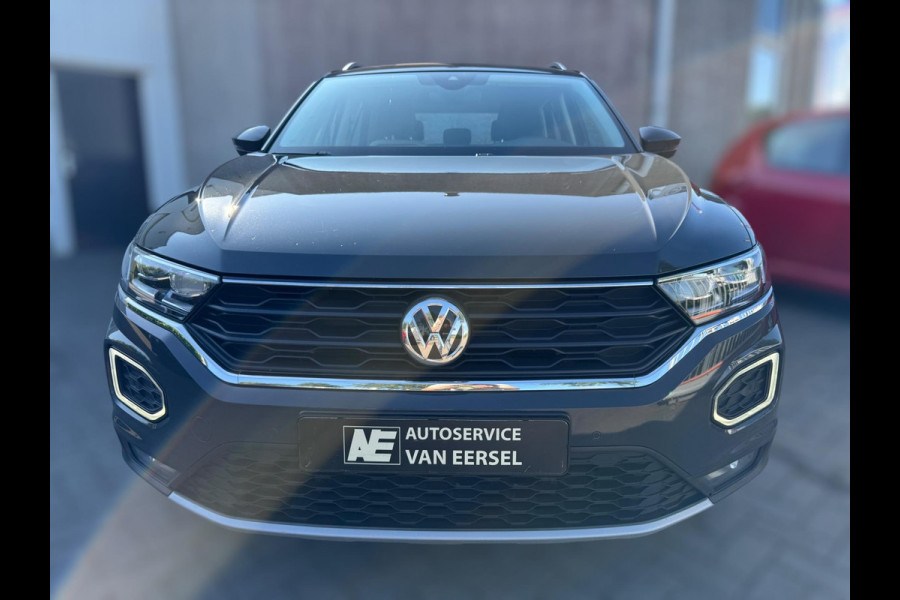 Volkswagen T-Roc 1.5 TSI Sport AFN TREKHAAK / CAMERA / VIRTUAL COCKPIT / WARNING SPOTS / ADAPT CRUISE / ELEKTR KLEP / 150PK / PDC