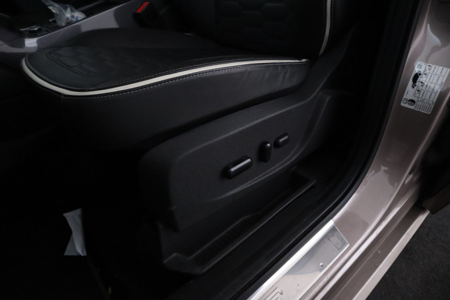 Ford Kuga 1.5 EcoBoost Vignale Leer, Stoelverwarming, Automaat, Camera