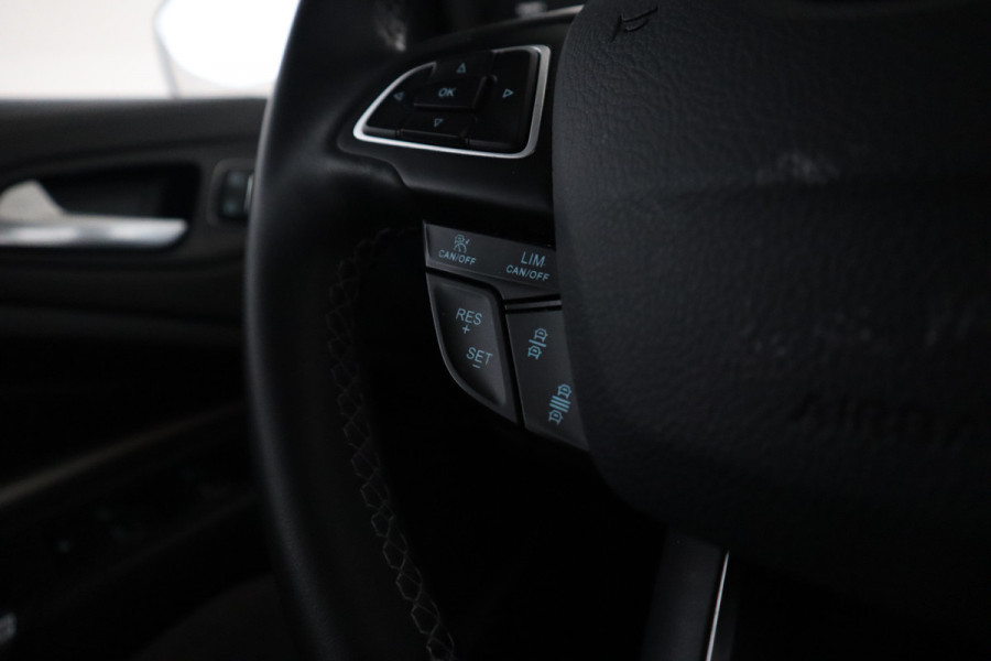 Ford Kuga 1.5 EcoBoost Vignale Leer, Stoelverwarming, Automaat, Camera
