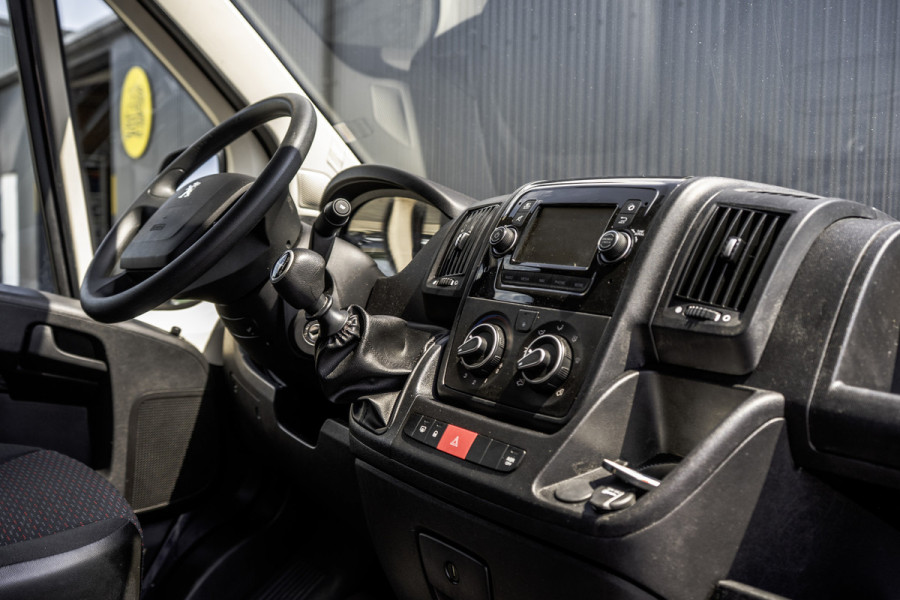 Peugeot Boxer 330 BlueHDi | Camera | Navigatie | Cruise | Airco | PDC | Euro 6