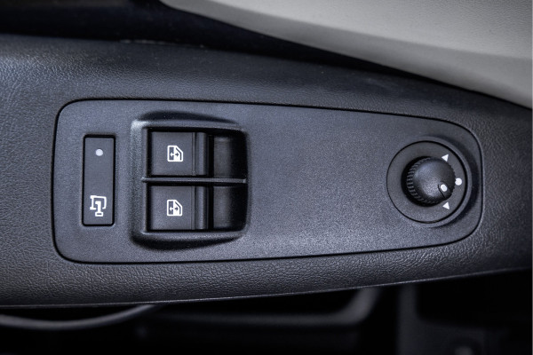 Peugeot Boxer 330 BlueHDi | Camera | Navigatie | Cruise | Airco | PDC | Euro 6