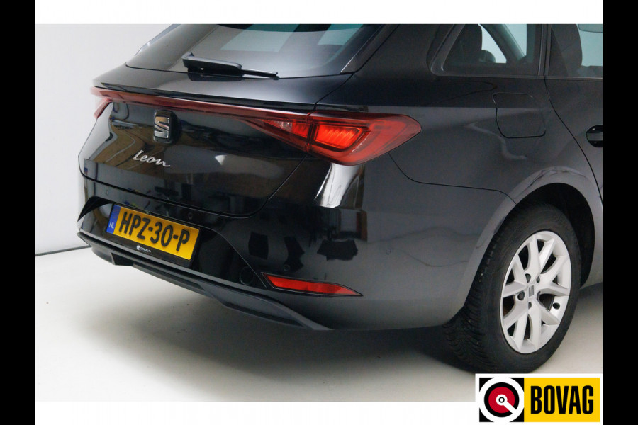 Seat Leon Sportstourer 1.0 eTSI Style 111 PK Automaat | Stoel- en Stuurverwaming | Navigatie | Achteruitrijcamera | Parkeersensoren V+A, App. connect, All season banden