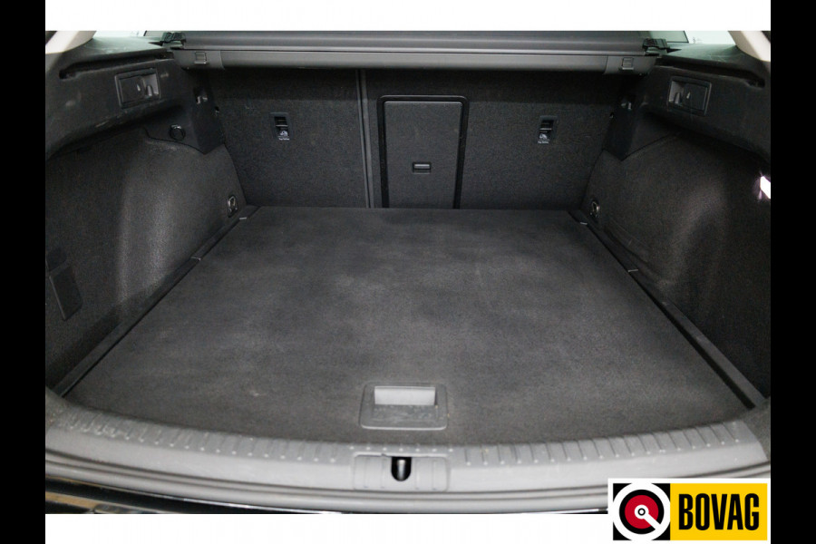 Seat Leon Sportstourer 1.0 eTSI Style 111 PK Automaat | Stoel- en Stuurverwaming | Navigatie | Achteruitrijcamera | Parkeersensoren V+A, App. connect, All season banden