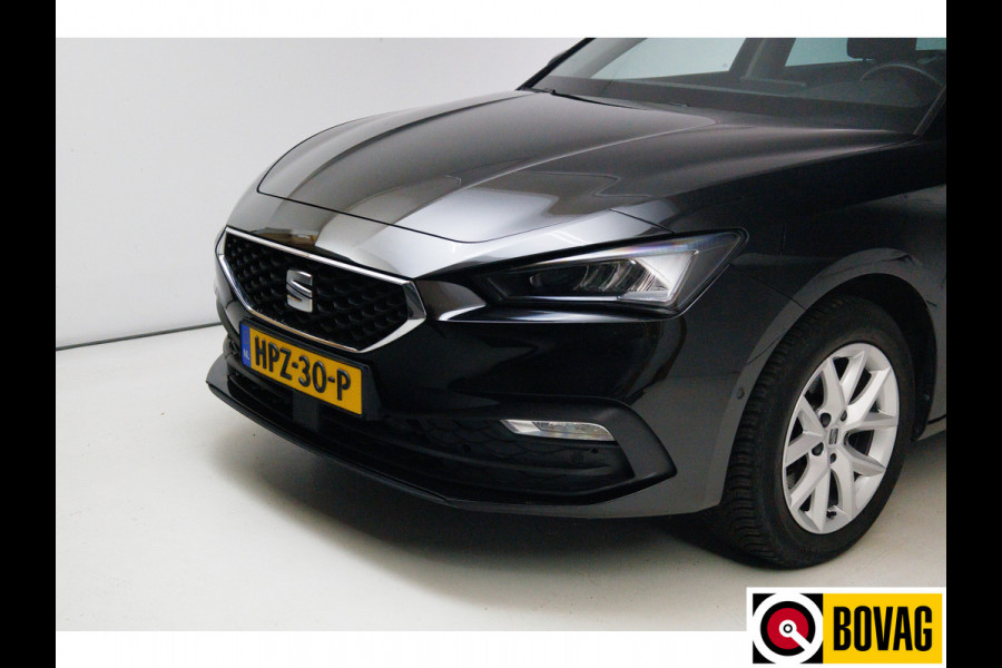Seat Leon Sportstourer 1.0 eTSI Style 111 PK Automaat | Stoel- en Stuurverwaming | Navigatie | Achteruitrijcamera | Parkeersensoren V+A, App. connect, All season banden