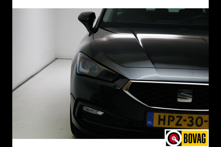 Seat Leon Sportstourer 1.0 eTSI Style 111 PK Automaat | Stoel- en Stuurverwaming | Navigatie | Achteruitrijcamera | Parkeersensoren V+A, App. connect, All season banden