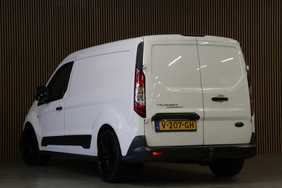 Ford Transit Connect 1.5 TDCI L2 | 3-Zitter | Camera | Navigatie | CarPlay | Cruise control | Trekhaak | Airco | Sortimo | NAP Logisch | Dealer onderhouden | Nieuwe APK