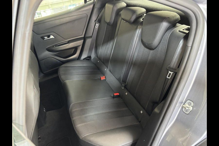 Opel Mokka 1.2 Turbo Elegance Navigatie | Achteruitrijcamera | Keyless entry | Android auto / Apple carplay