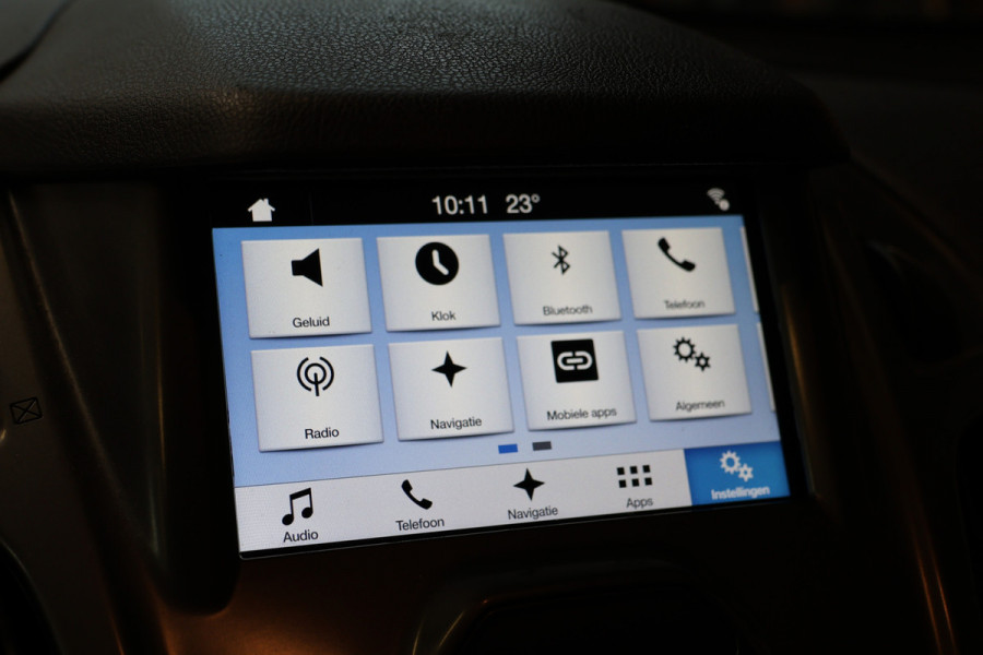 Ford Transit Connect 1.5 TDCI L2 | 3-Zitter | Camera | Navigatie | CarPlay | Cruise control | Trekhaak | Airco | Sortimo | NAP Logisch | Dealer onderhouden | Nieuwe APK